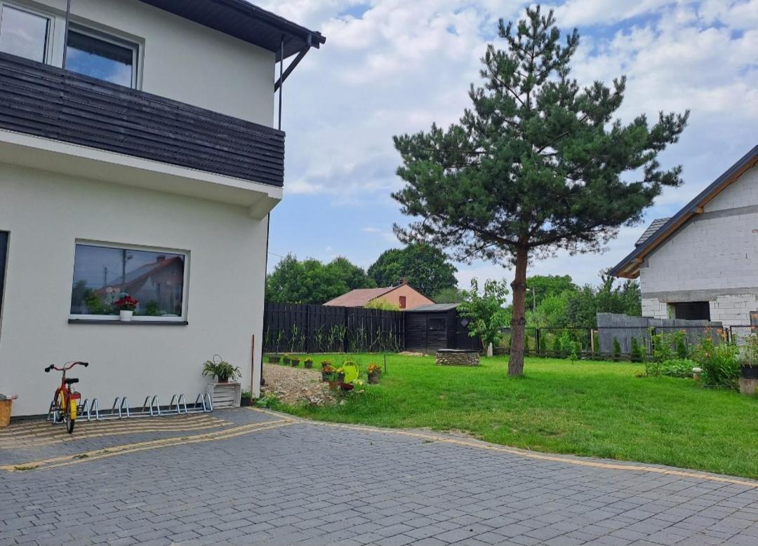 Pokoje Goscinne U Marysi Nowy Sacz Ngoại thất bức ảnh